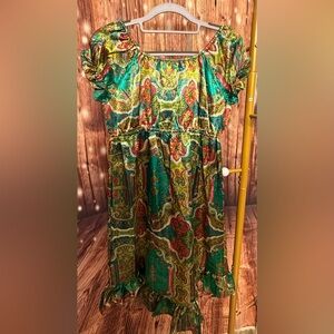Elegant Green Paisley Silky Dress